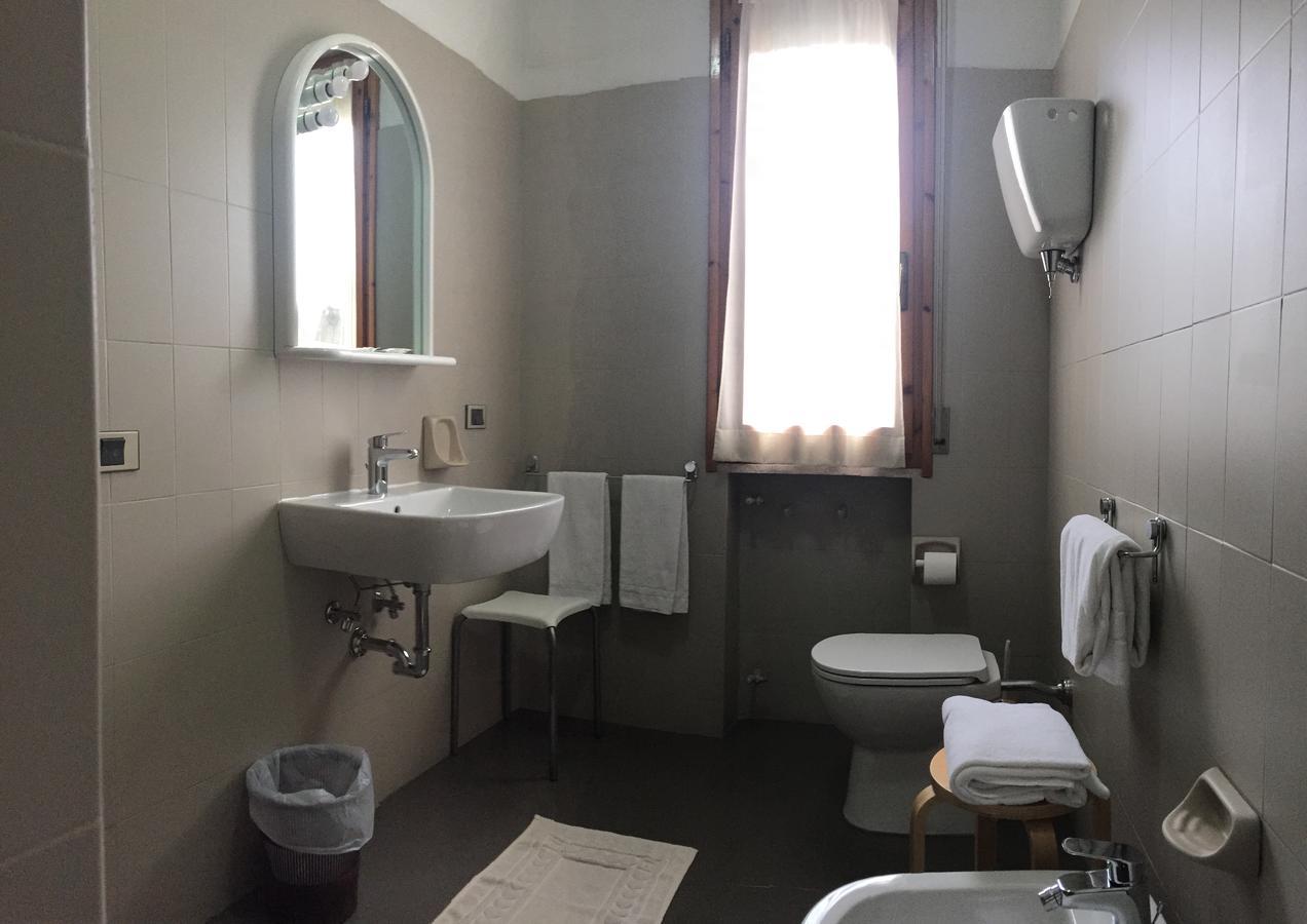 Albergo Ristorante Taverna Dalla "Lisina" Sansepolcro Luaran gambar