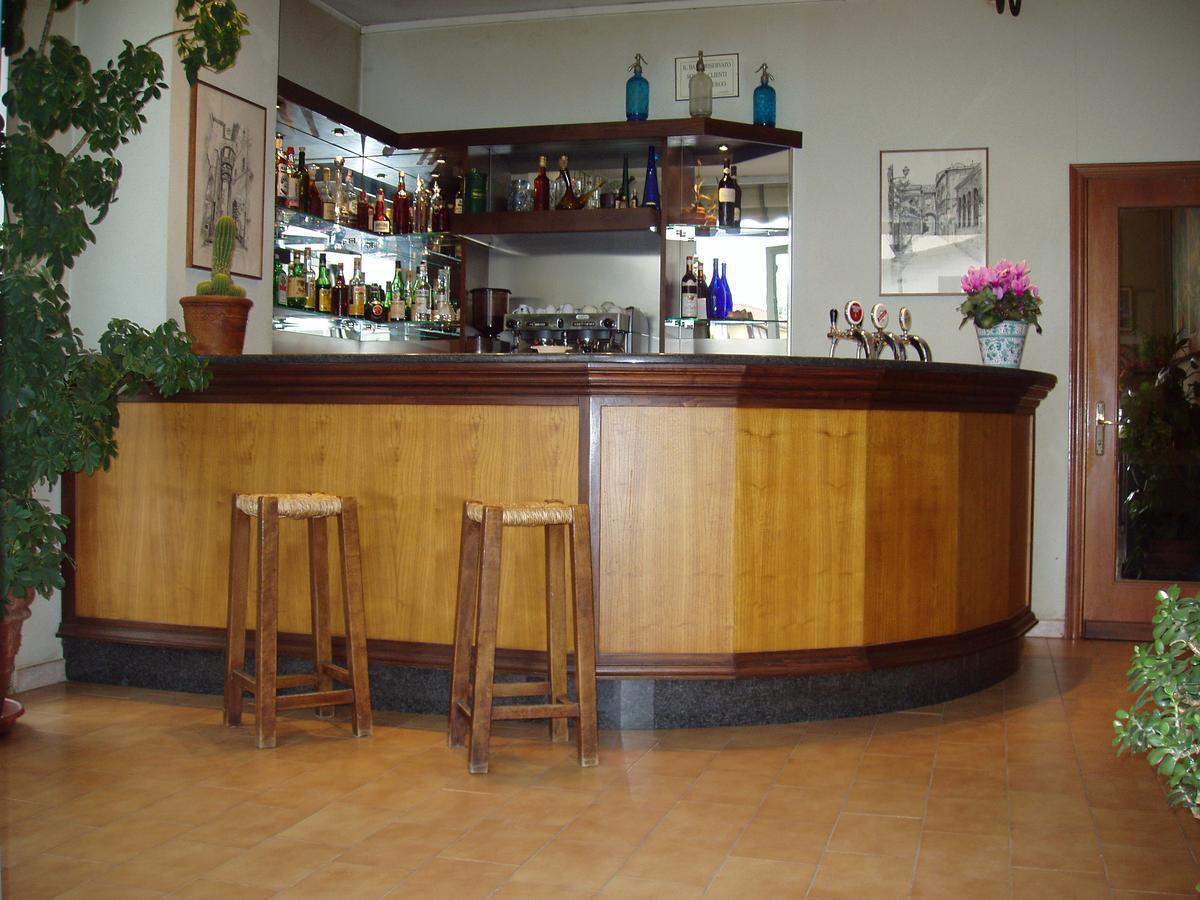 Albergo Ristorante Taverna Dalla "Lisina" Sansepolcro Luaran gambar