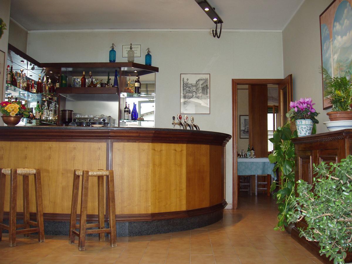 Albergo Ristorante Taverna Dalla "Lisina" Sansepolcro Luaran gambar